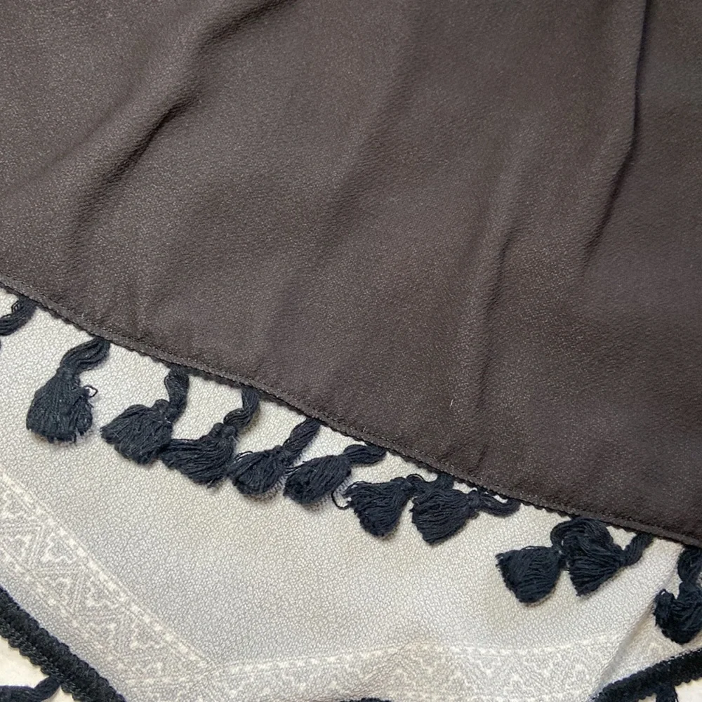 LIVE TO BE SPOILED - TROPICAL HALTER TOP - Picture 12 of 14